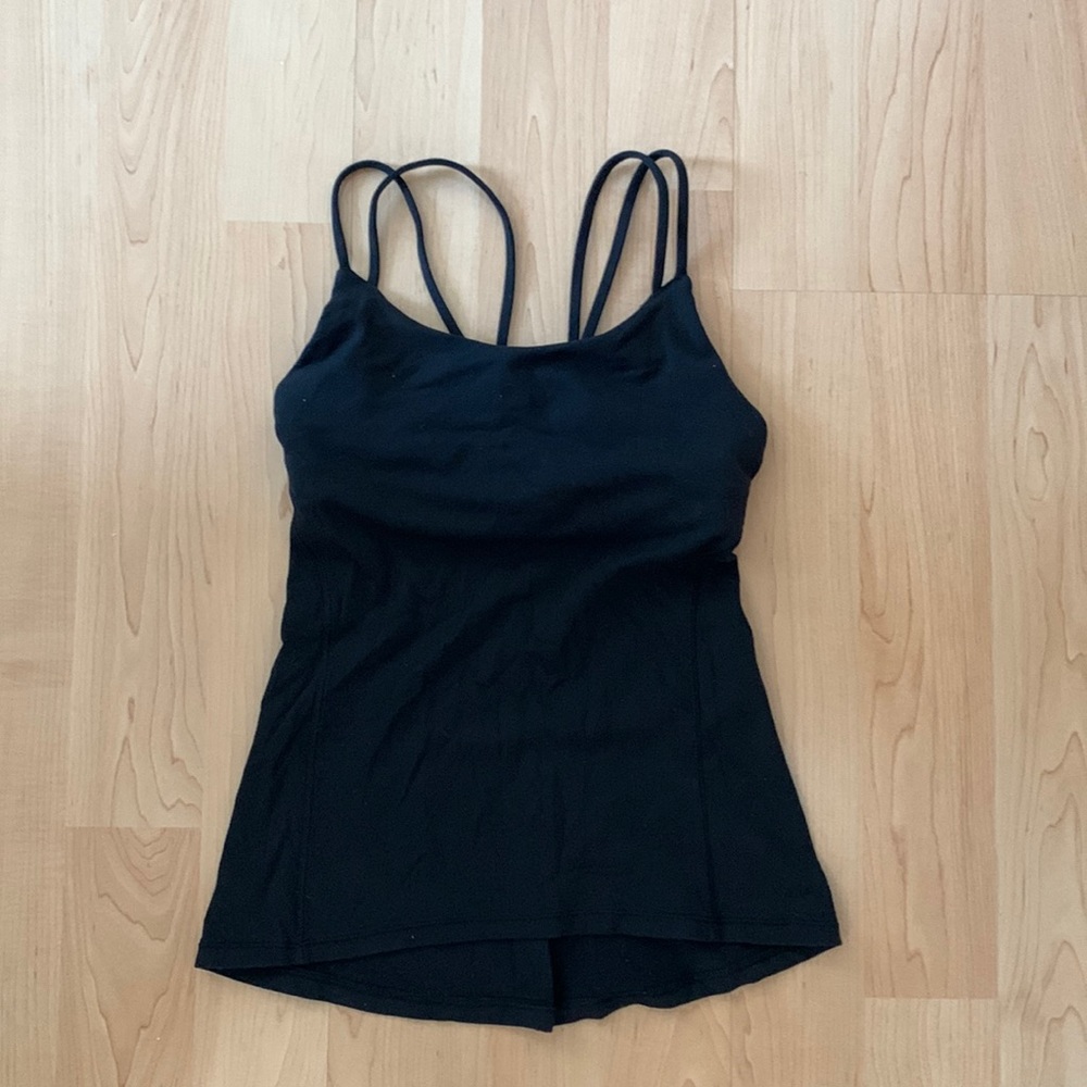 Lululemon tank size 4